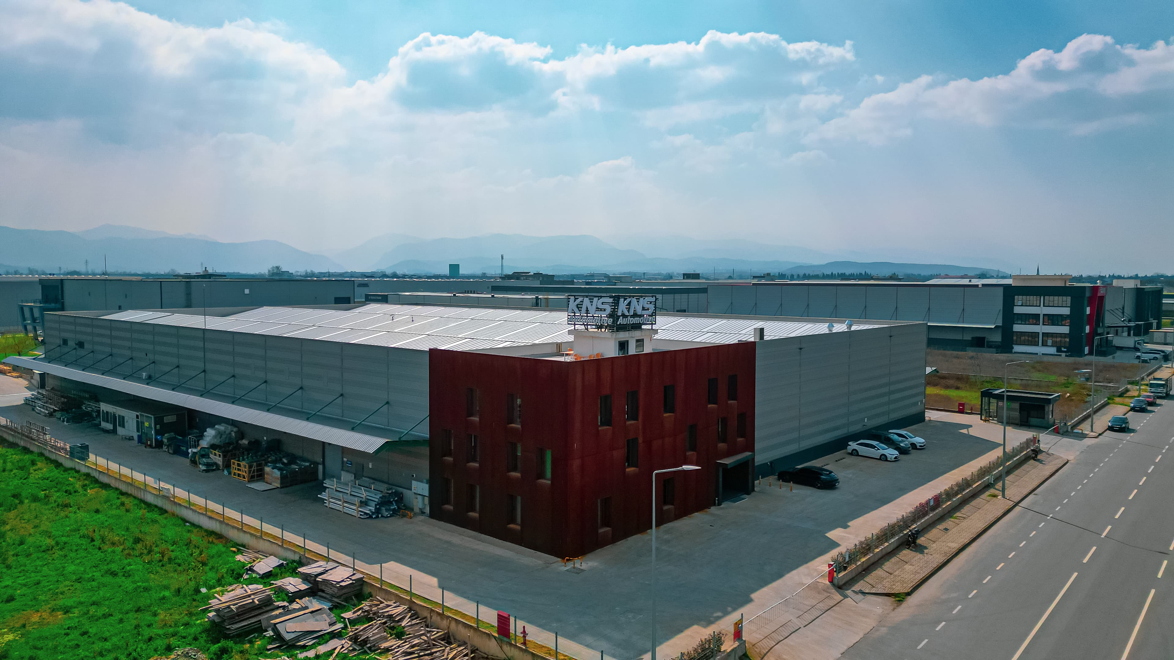 KNS Otomotiv – Entegre Enerji ve Kesintisiz Güç Sistemleri