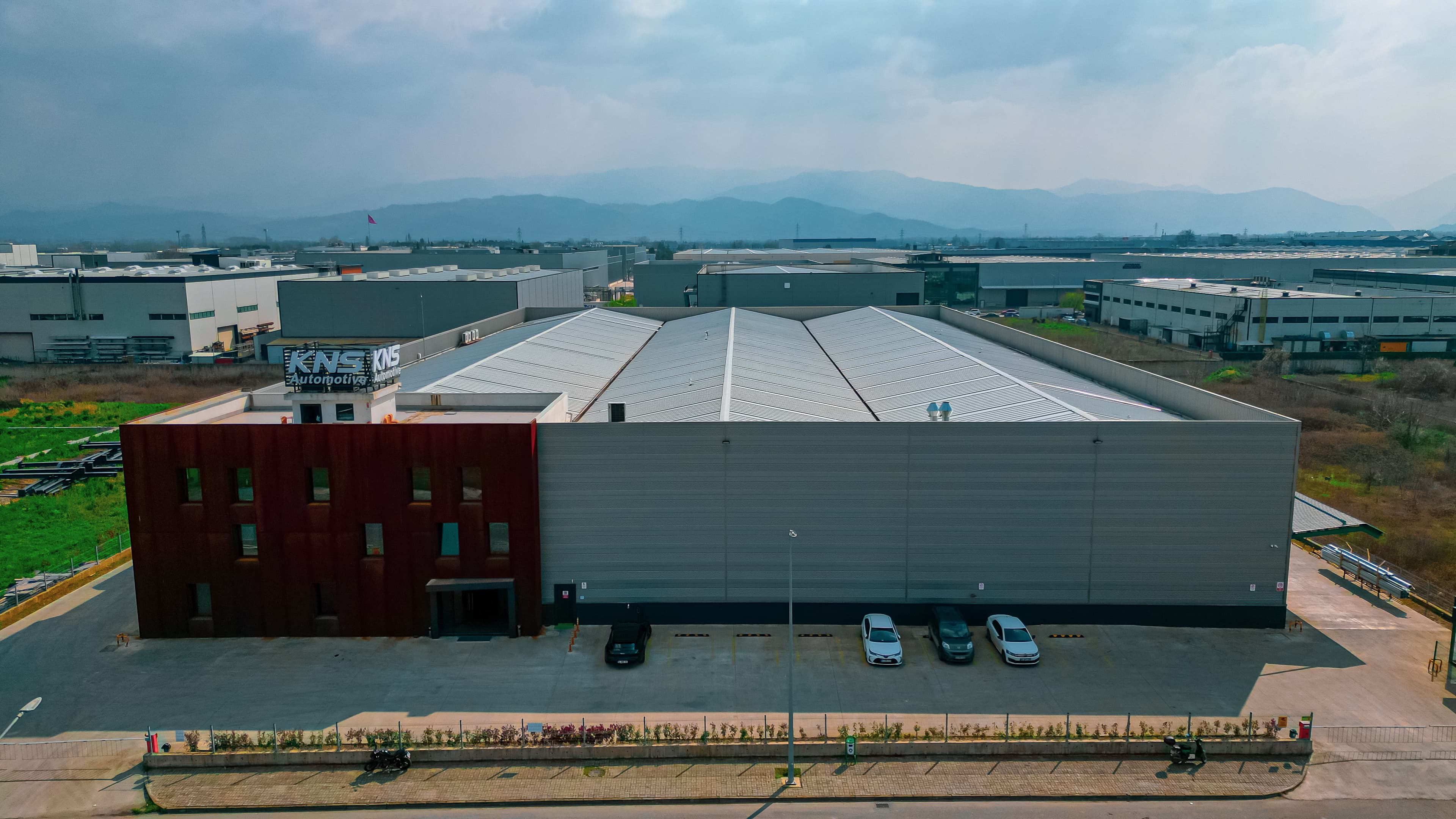 KNS Otomotiv – Entegre Enerji ve Kesintisiz Güç Sistemleri - Görsel 2